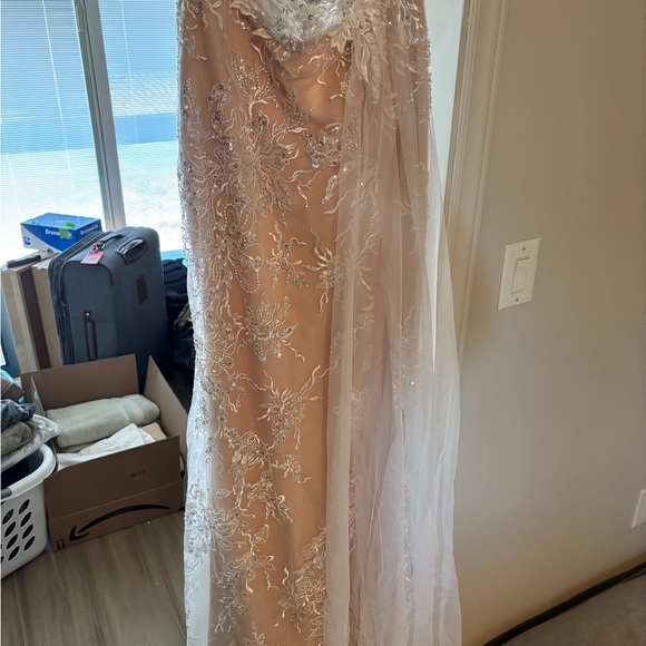 NWT Wedding Dress - Picture 6 of 6